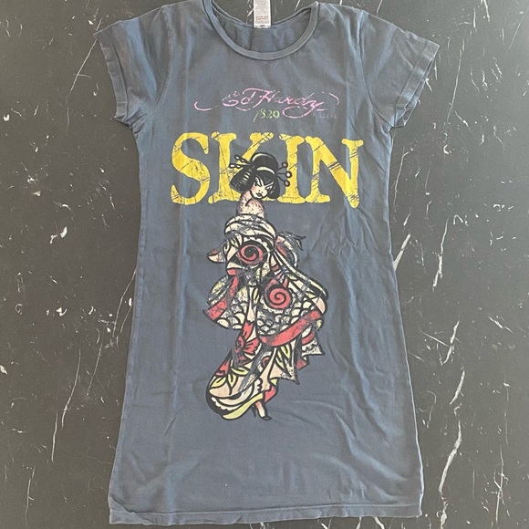 Ed Hardy Tops - Vintage Ed Hardy long tee